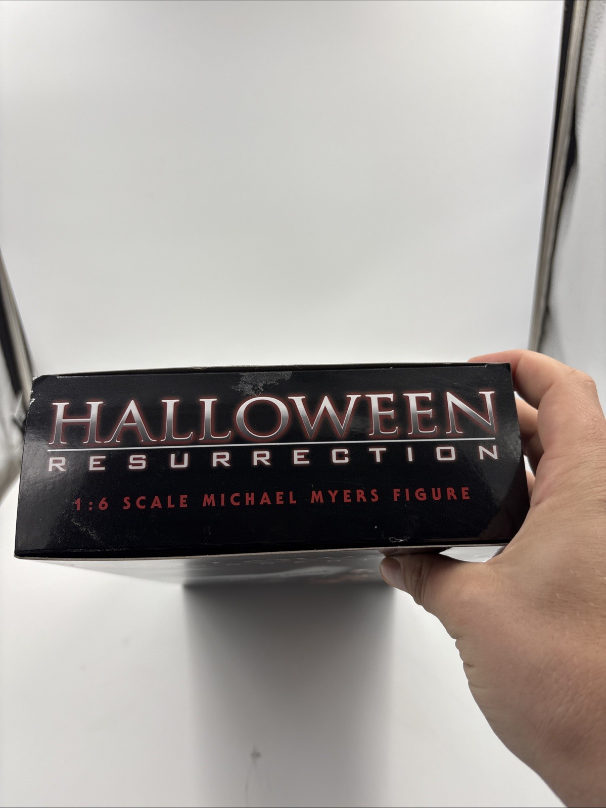 Halloween: Resurrection - Trick Or Treat Studios Michael Myers Figure - Image 3