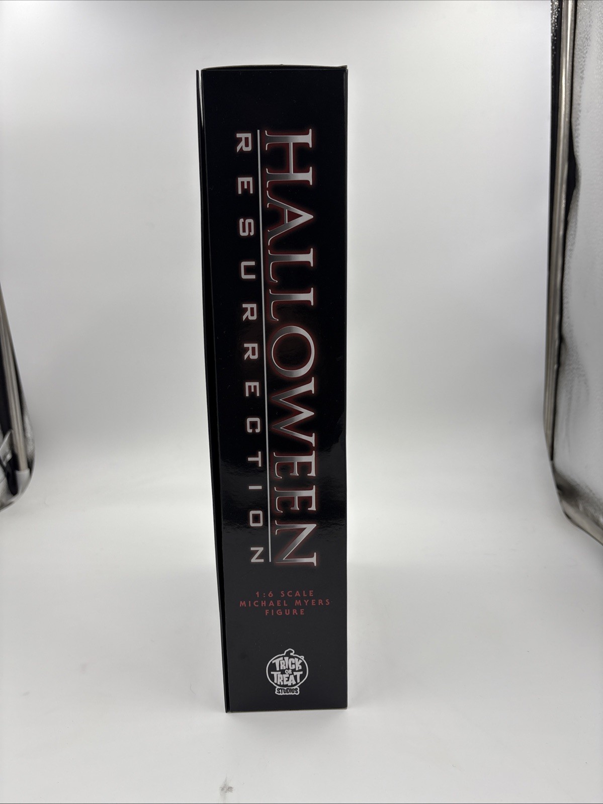 Halloween: Resurrection - Trick Or Treat Studios Michael Myers Figure - Image 6