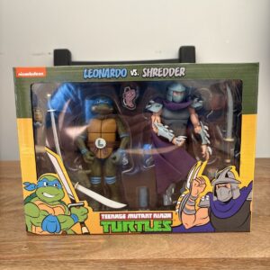NECA TMNT Teenage Mutant Ninja Turtles Leonardo and Shredder Toon 2 Pack Figures