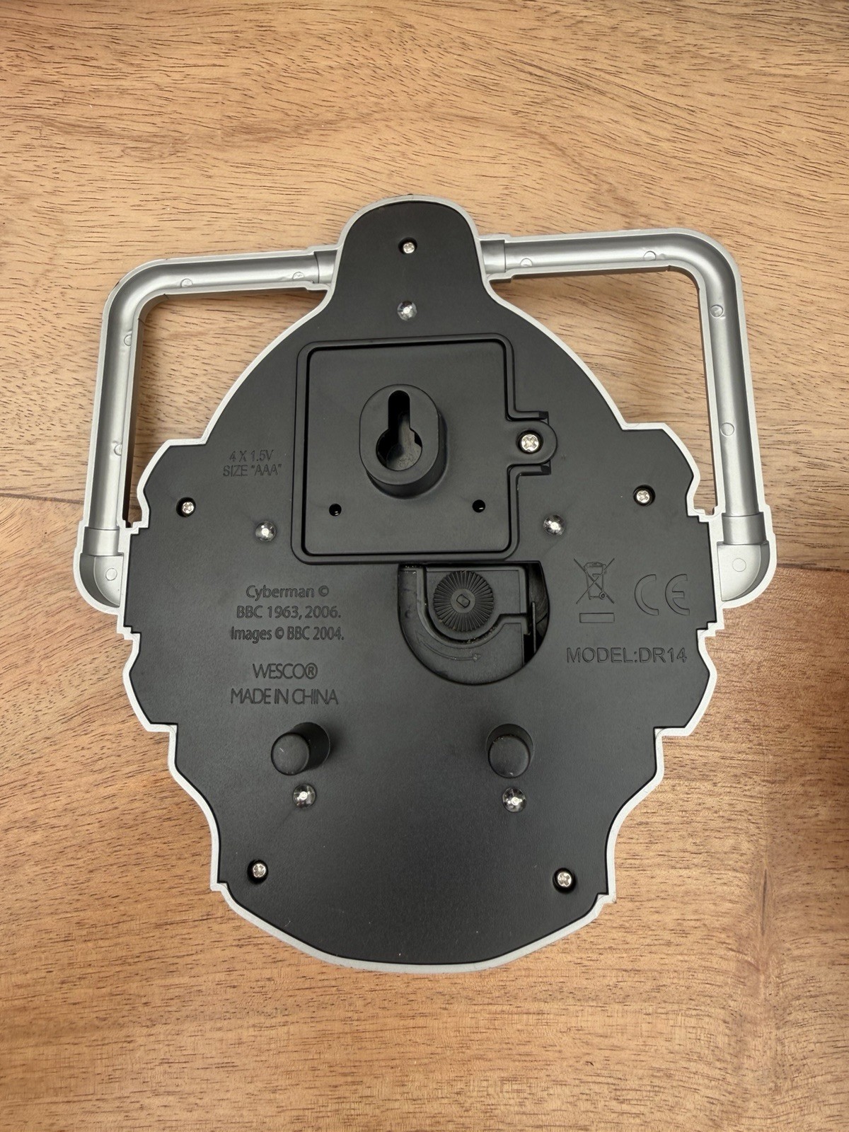 Doctor Who Cyberman Wall clock Rare - Image 7