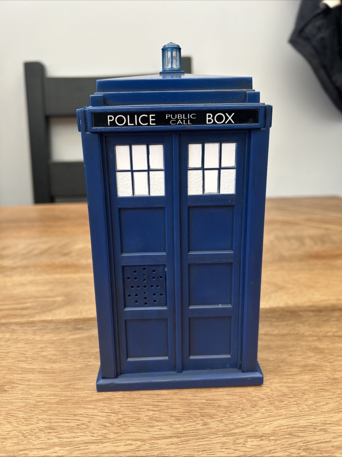 BBC TM 1963 Dr Who Tardis Police Public Call Box with Lights and Sounds Working - Image 4