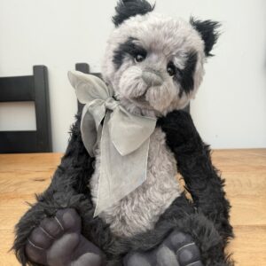 Charlie Bears Endeavour limited to only 350 Isabelle Lee with tags