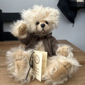 OOAK Artist Bear 'Laurel’ by Jenny Johnson of Three O' Clock Bears 40cm