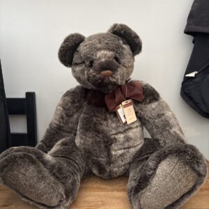 Charlie Bears Hugsley – Retired & Tagged – Designed by Isabelle Lee