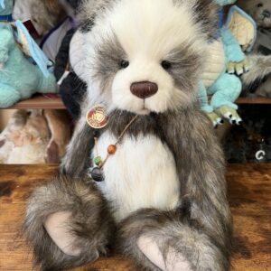 Charlie Bears Shaun CB104719 Designed By Isabelle Lee 50cm Teddy
