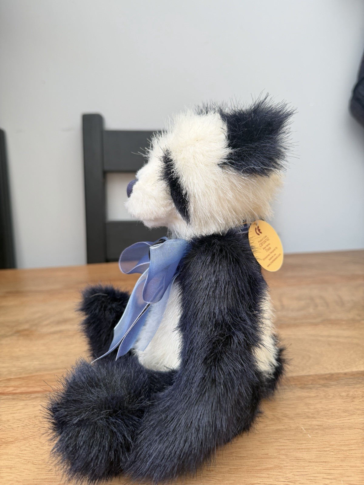 Charlie Bears Trixie, CB104742, 12” (31cms), 2010. - Image 4