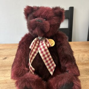 Charlie Bear Rufus Retired 2012  Wine, Gingham bow & bell. Perfect Xmas Present.