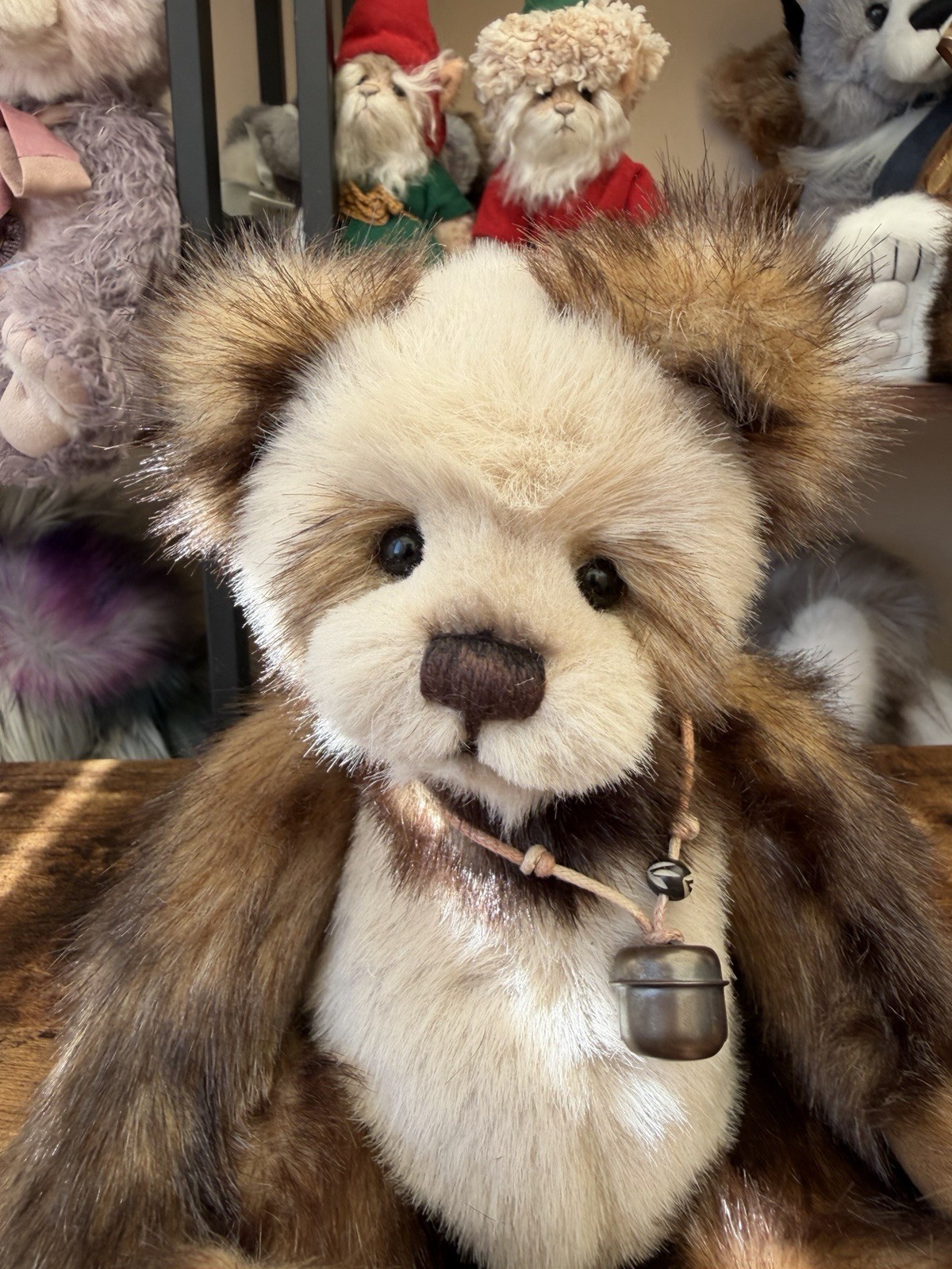 Charlie Bear - Anniversary Bear Mia - Small Brown/White Bear - CB151560 - Image 7