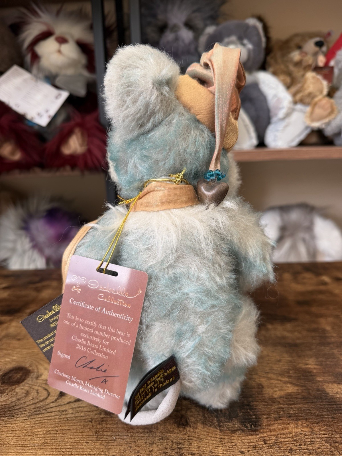 Charlie Bears Isabelle Lee Parcel - Image 4