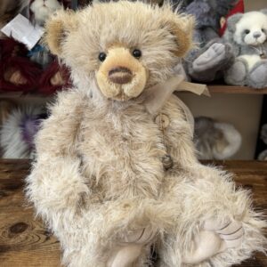 Charlie Bears 2010 Year Bear CB104041 Retired Isabelle Lee