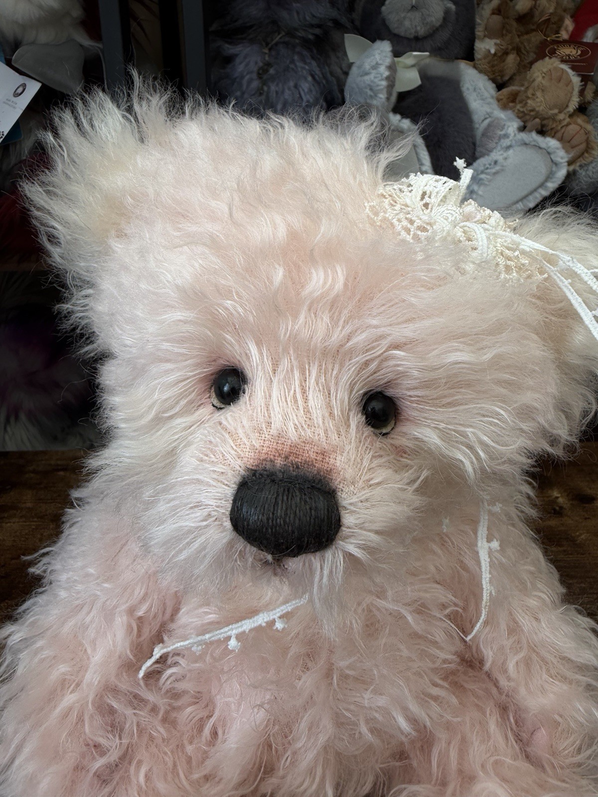 Charlie Mohair Year Bear 2026 - Limited Edition 300 Pieces - Image 2