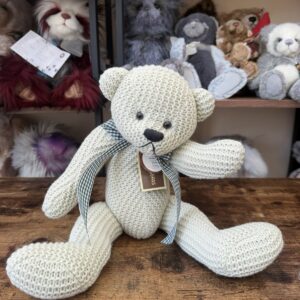 Charlie Bears Knotty knitted bear